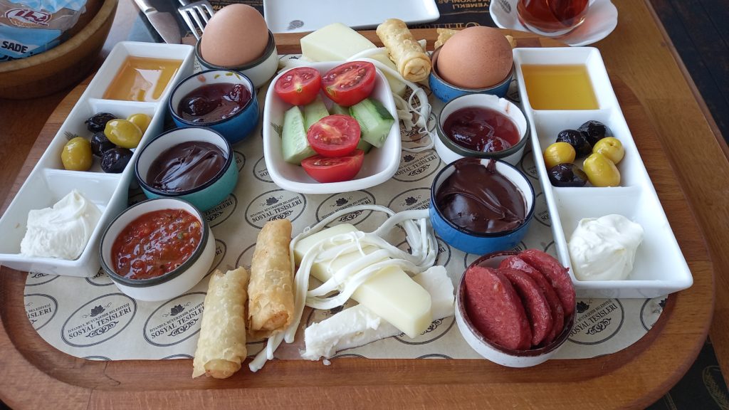 Cihangir Sosyal Tesisleri Kahvaltı Menüsü