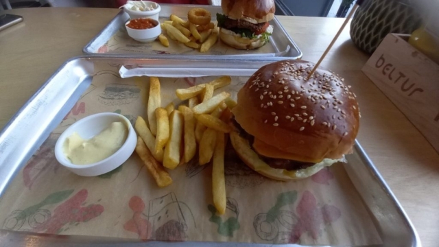 Beltur Burger Menü